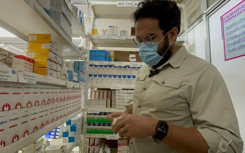 El ministro verificó el abastecimiento del Hospital General de Macas.