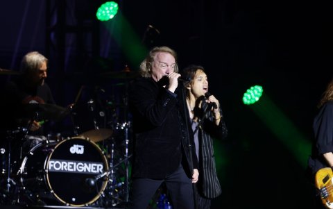 Lou Gramm sobrevivió a un tumor cerebral y se dio tiempo de recordar que el Rock & Roll Hall of Fame tardó un par de décadas en incluir a Foreigner en su selección.