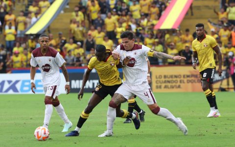 Barcelona Sc y Vinotinto se enfrentaron en el estadio Monumental.