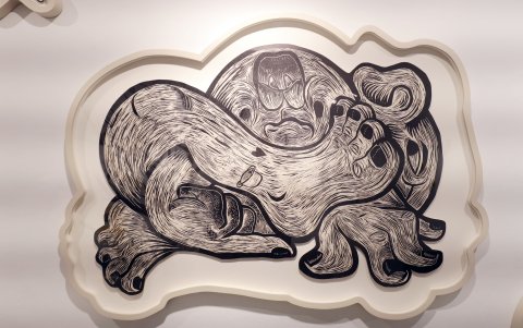 Las obras xilográfica rompen con el formato tradicional.