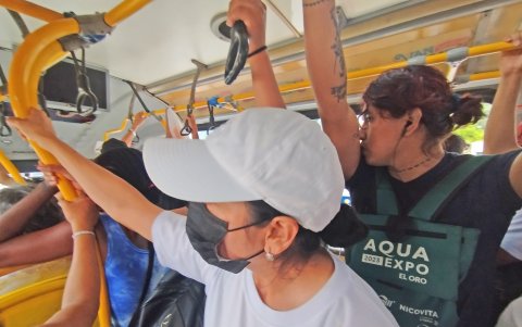 Los transportes cerrados suelen ser focos infecciosos.