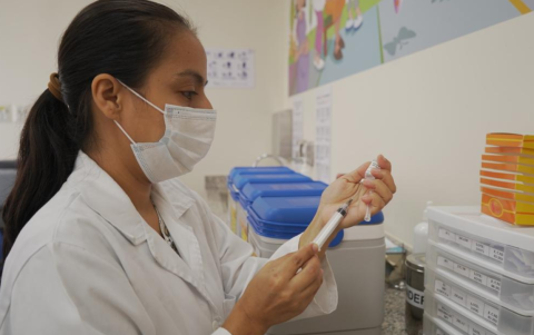 Foto referencial sobre vacunación contra la fiebre amarilla, del Ministerio de Salud.