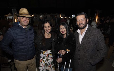 Javier López, Carla Larrea, Valeria Campoverde y Diego Mejía.