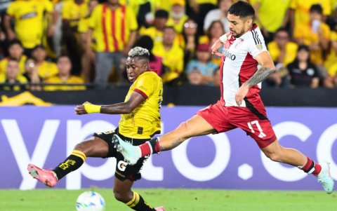 Con esta derrota, Barcelona queda con apenas cuatro puntos en el grupo