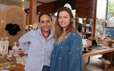 Lulú Pérez y Nicole Neidl.