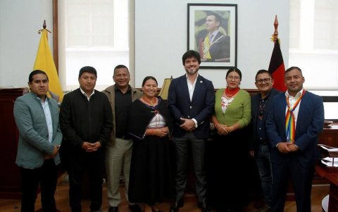 El ministro de Gobierno José De La Gasca también anunció un acuerdo con un sector de Pachakutik con una fotografía en la red social Instagram.