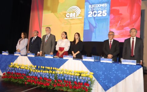 La totalidad del Pleno del CNE está en funciones prorrogadas.