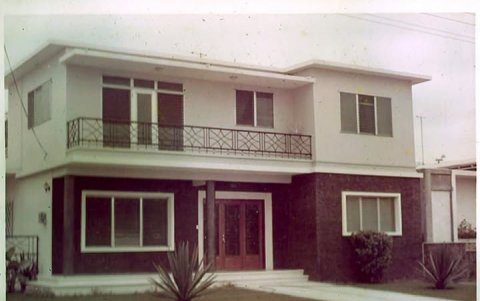 Casa ubicada en Circunvalación sur, entre Ébanos y Las Monjas, en Urdesa central.