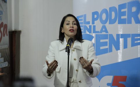 Rueda de prensa de Luisa González.