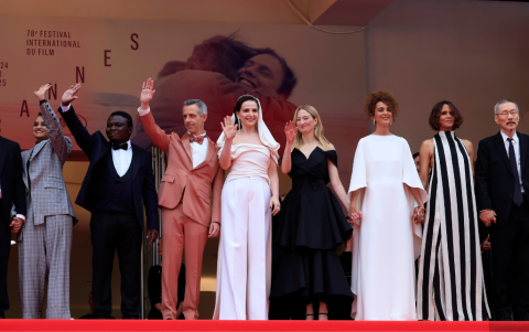 Carlos Reygadas, Payal Kapadia, Dieudonne Hamadi, Jeremy Strong, la presidenta Juliette Binoche, Alba Rohrwacher, Leila Slimani, Halle Berry y Hong Sang-soo, miembros del jurado