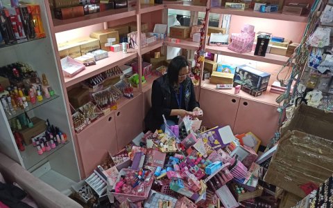 Fueron miles los cosméticos que se retiraron de los mercados de varias provincias del país.