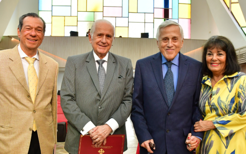 Benjamín Rosales, Aquiles Rigaíl, León Roldós y Diana Barragán.