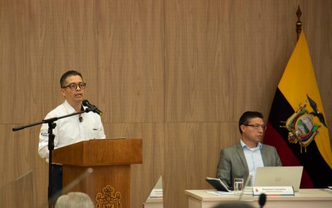 Concejo. El gerente de la Empresa Metro, Juan Carlos Parra compareció ante los ediles y habló sobre los incidentes.