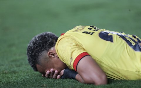 Byron Castillo de Barcelona y su lamentación luego de perder ante Universitario.