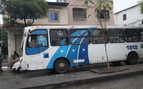 Las líneas 49 y 114 son las que han modificado sus rutas en Guayaquil.