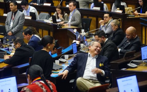 Alfredo Serrano en el Pleno de la Asamblea