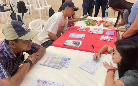 Ecotec. Los estudiantes universitarios brindaron asesoría legal en temas de familia, violencia y migración.