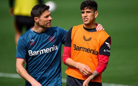 Xabi Alonso suena como nuevo DT del Real Madrid y podría pedir la llegada de Piero Hincapié.