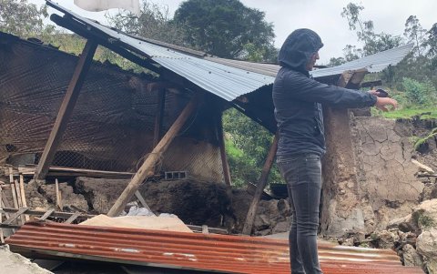 El deslizamiento ha destruido las viviendas de 32 familias de la zona.