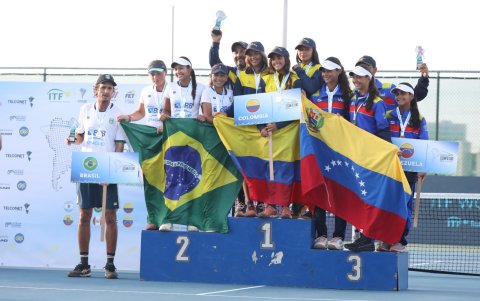 En damas, los equipos que ocuparon el podio también se apuntaron al Mundial.