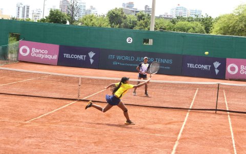 En damas, Colombia vivió partidos intensos.