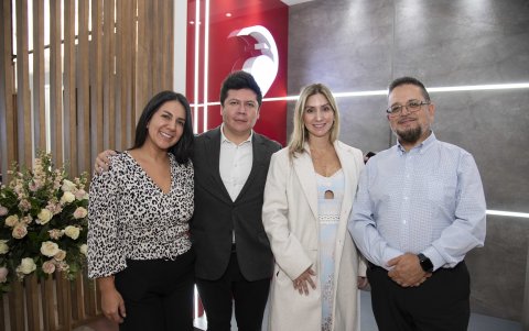 María Isabel Velásquez, Michael Mesías, Vanessa León y Alexei Morales.