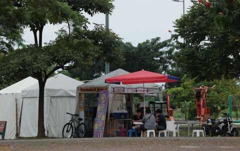 En la ordenanza se determinan carpas y otros elementos.