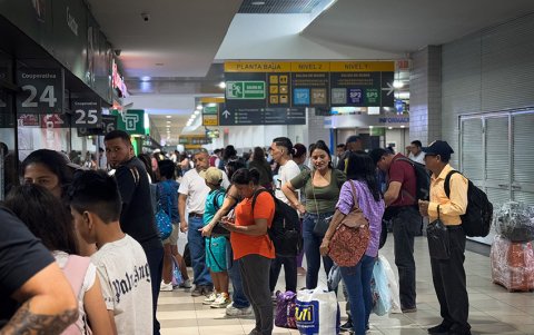 La terminal terrestre