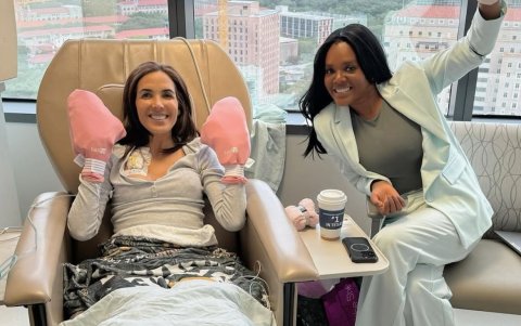 La Flaca Guerrero junto a su amiga y colega Hellen Quiñónez