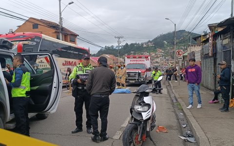 El conductor de la motocicleta involucrada en el hecho permaneció en la zona mientras se realizaron las investigaciones.