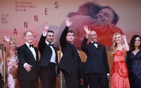 Paul Mescal y sus compañeros de la cinta The history of sound.