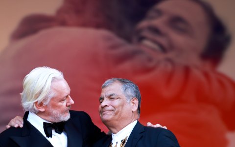 Julian Assange y Rafael Correa.