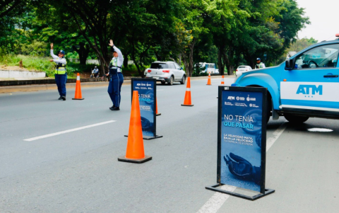 Ante la ausencia de radares, la ATM ha realizado operativos de velocidad en Guayaquil.