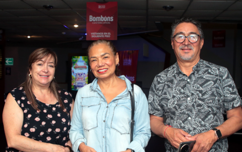 Fabiola Palacios, Aminta Buenaño e Iván Petroff.