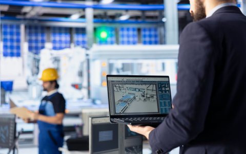 En Ingeniería Industrial entenderás cómo cada parte de una empresa se conecta para lograr grandes resultados. Ideal para quienes disfrutan organizar, liderar y mejorar.