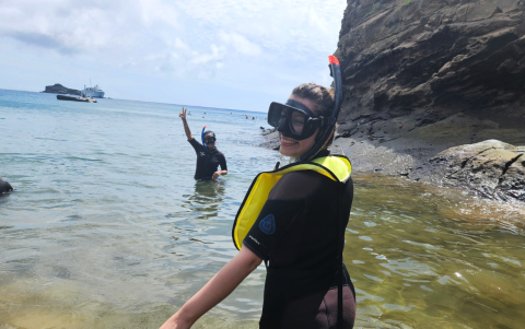 Isla San Cristóbal. Snorkeling en aguas profundas.