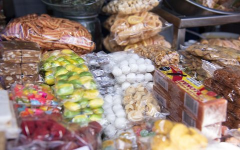 Colaciones, turrones, maní dulce son parte de la ruta de los dulces tradicionales del Centro Histórico.
