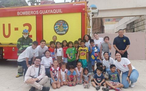 Educación. Estudiantes de la carrera de Educación han sido parte del proyecto que intervino el Museo del Bombero en Guayaquil.