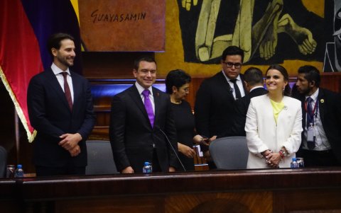 Daniel Noboa toma su lugar en el pleno de la Asamblea Nacional.
