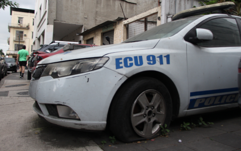 Utilidad. Son usados como parqueos  para vehículos en mal estado o abandonados.