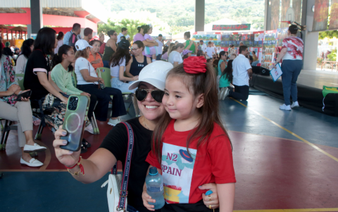 María Belén Elizalde y Hayul Kwon.