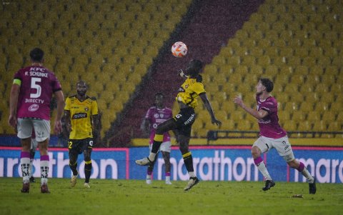 Rayados y amarillos buscan clasificar a los octavos de final de la Copa Libertadores 2025.