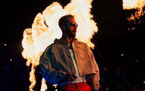 Mora tiene 29 años.