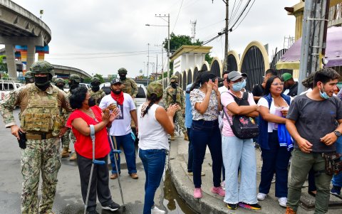 Fuerzas del orden llegaron a calmar las protestas.