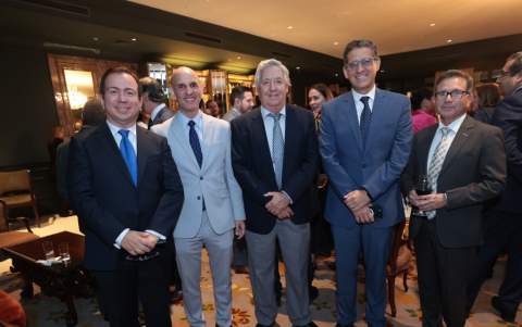 Xavier Aguirre, Juan Carlos Díaz Granados, Ottón Chávez, Raúl Gómez y David Castro.