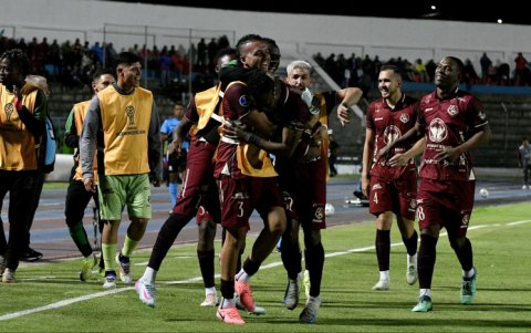 Mushuc Runa hace historia en la Copa Sudamericana 2025 ganando el Grupo E.