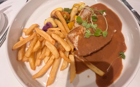 La gastronomía es sustentable dentro de este crucero.