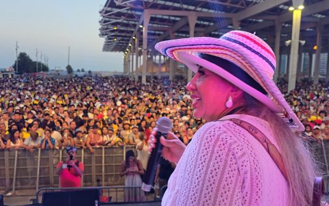 Flor Andino es la gestora detrás de esta tradición en el extranjero.