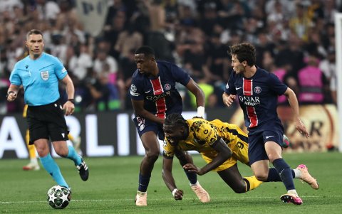 Willian Pacho es uno de los bastiones de la defensa del PSG.