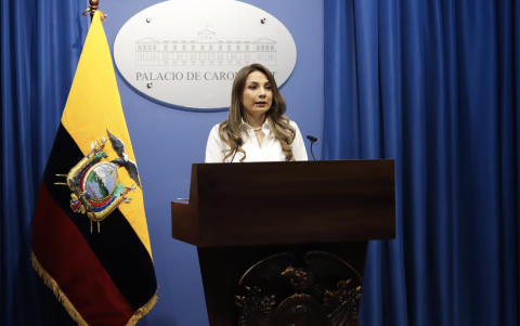 Carolina Jaramillo, vocera oficial del Gobierno, presentó cinco medidas clave en materia económica, energética y de fiscalización durante su primera intervención pública el 2 de junio de 2025.